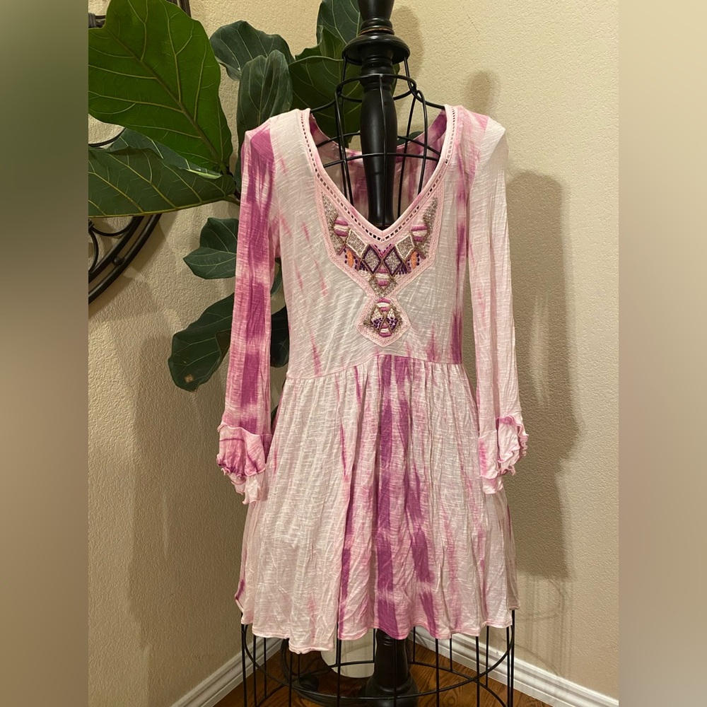 FreePeople Pink TieDye Ruffle 3/4Sleeve VNeck Tunic Mini Dress BeadedEmbroidered